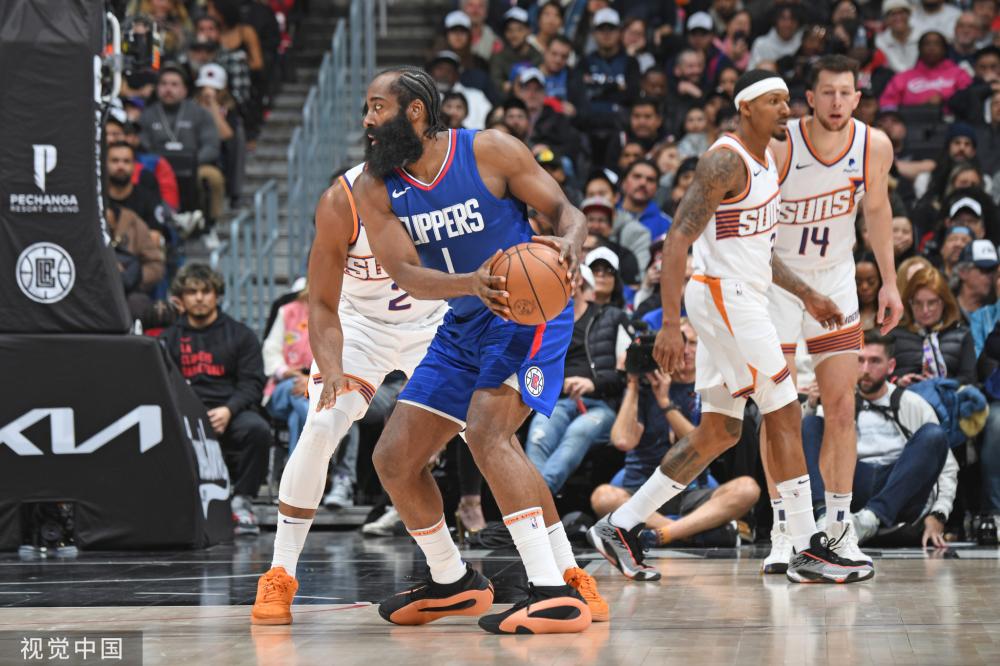 攻防兼备的 攻防兼备的